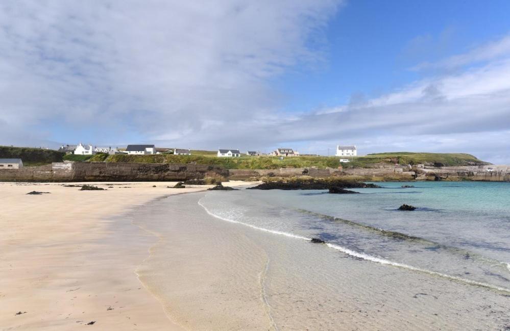 Road End Cottage Port of Ness Экстерьер фото