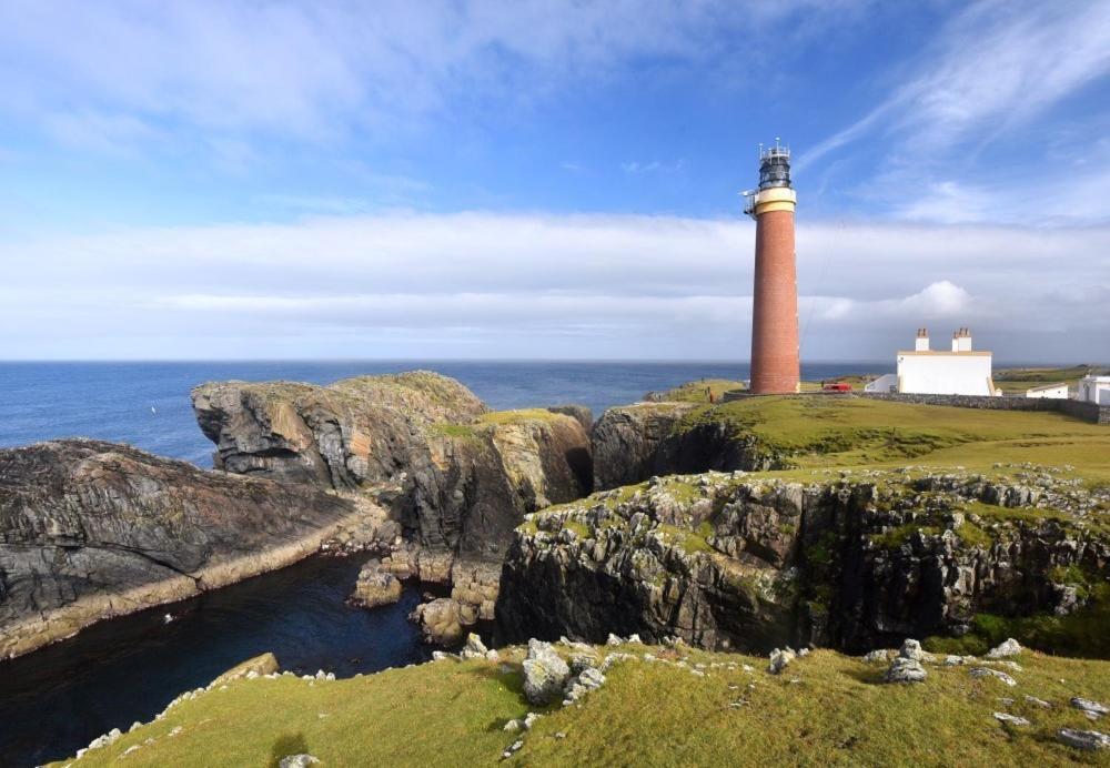 Road End Cottage Port of Ness Экстерьер фото